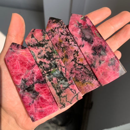 Petites Tours en Rhodonite