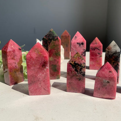 Petites Tours en Rhodonite